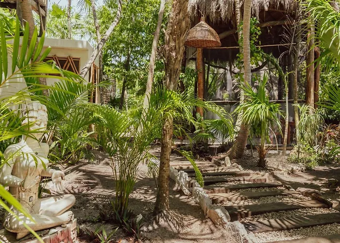 Lodge Yaxchen & Cenote Tulum