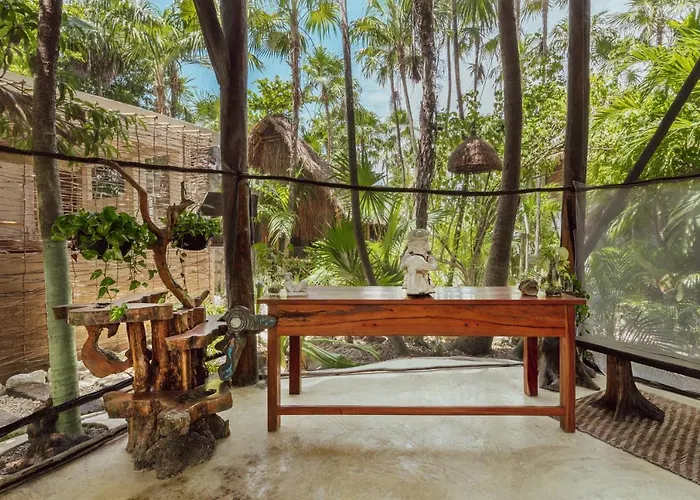 Yaxchen & Cenote Lodge Tulum