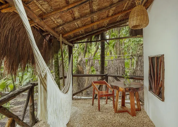 Lodge Yaxchen & Cenote