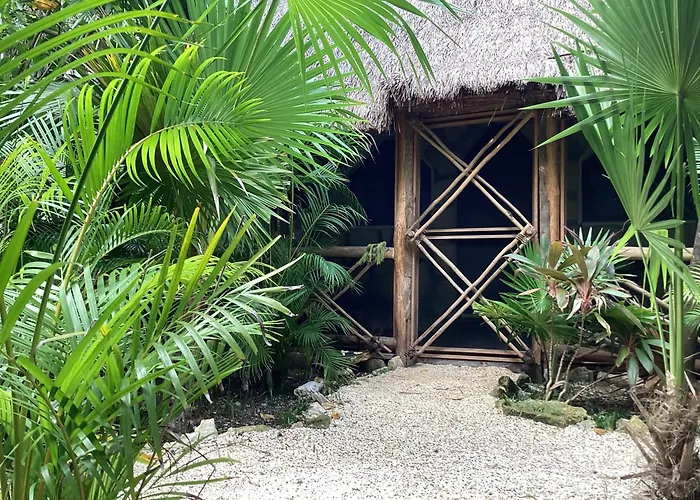 Yaxchen & Cenote Lodge Tulum